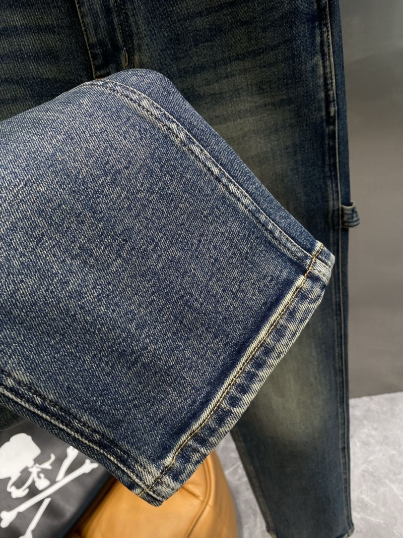 Gvc*1 jeans